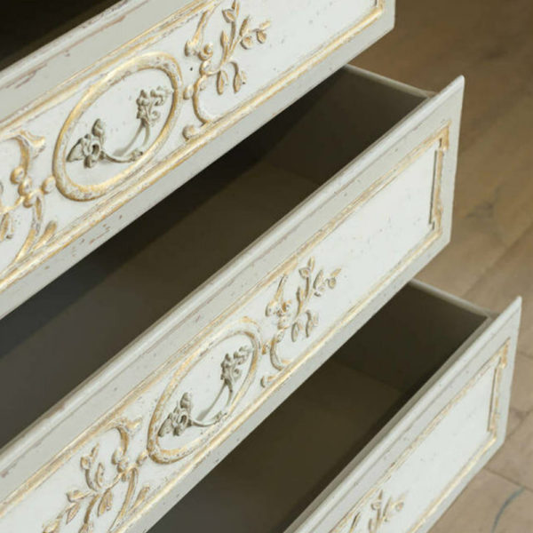 Bronte Fleur de Lis Dresser - Image 7