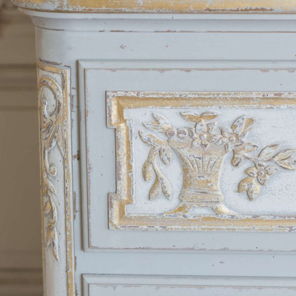 Bronte Fleur de Lis Commode - Image 4