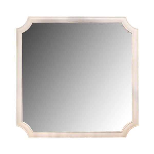 Sara Mirror
