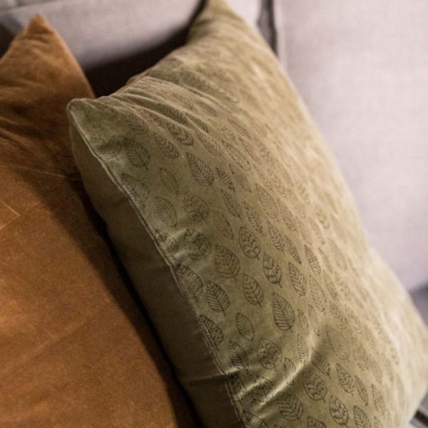 Velvet Cushion Leaves - Image 4