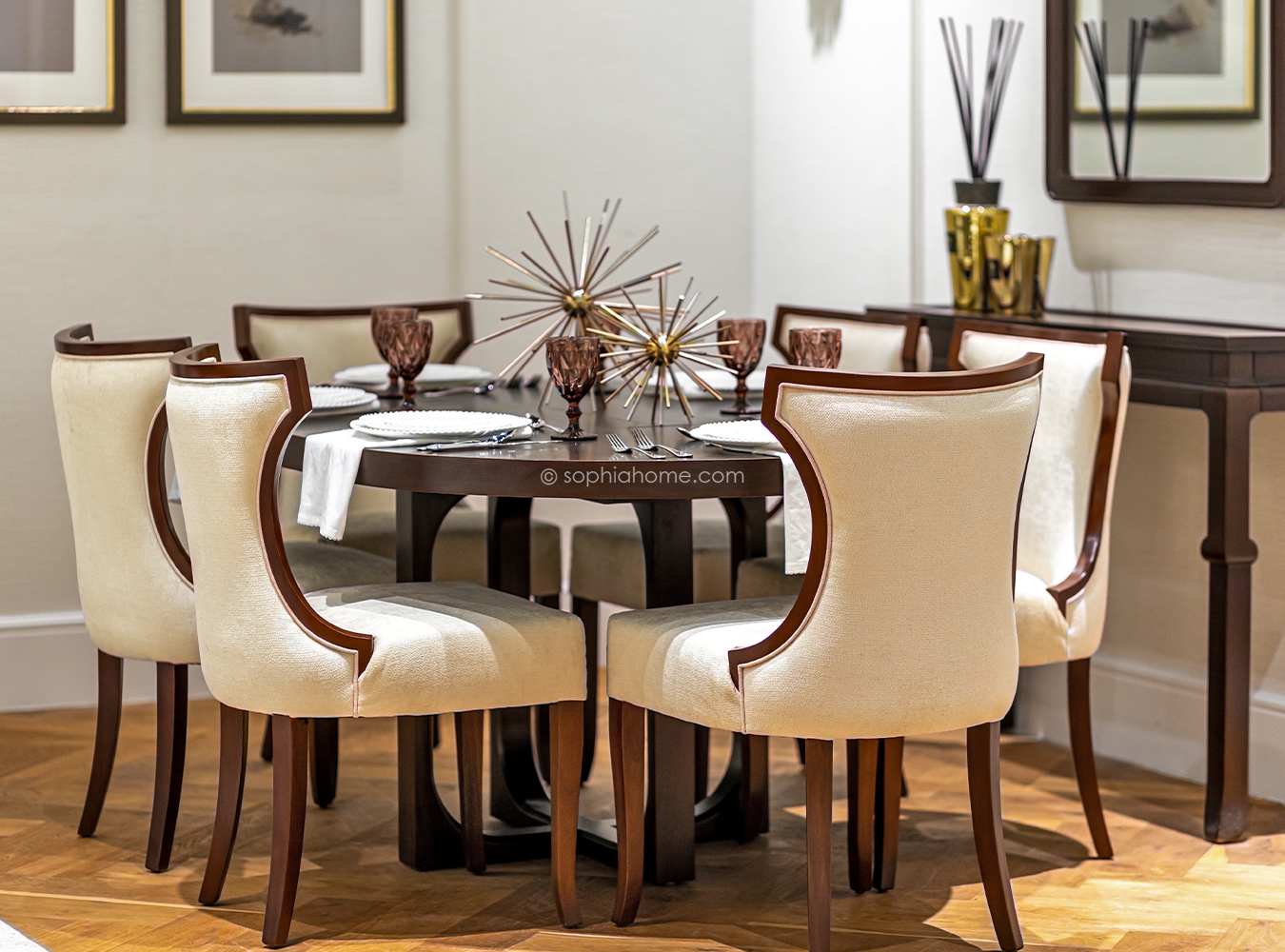 Maya-Dining1