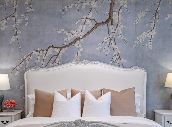 Sophia Antique White Bed - Image 7