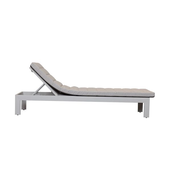 Monday Chaise - Image 2